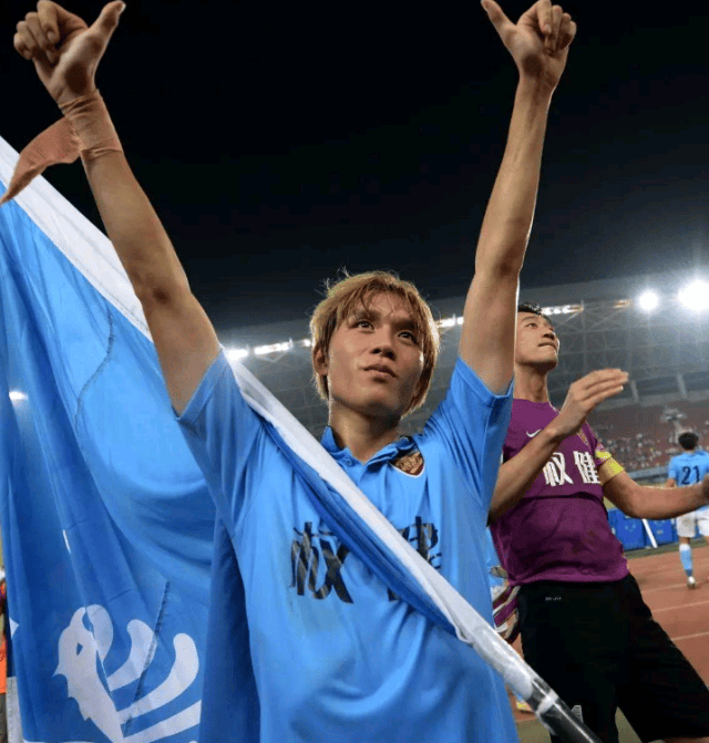 今晨德甲传出新动向；毕尔巴鄂竞技远射贴柱；管理层表态：球迷炸锅；团队化学反应显著的简单介绍